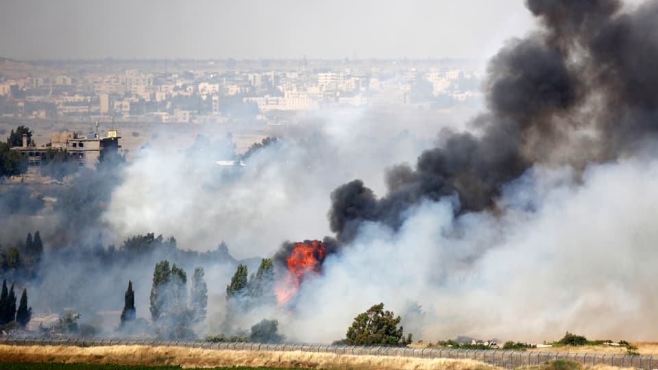 Bäume brennen auf den Golan-Höhen