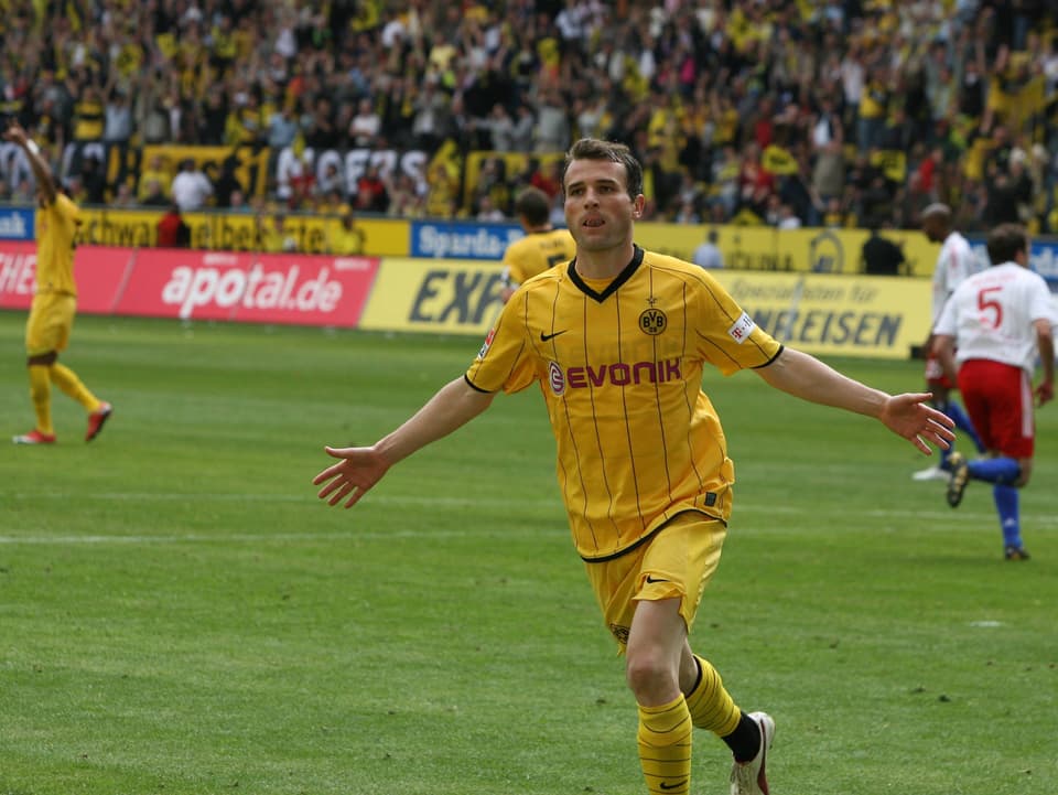 Bei Borussia Dortmund spielt sich der Basler mit seiner Spielweise in die Herzen der Fans.
