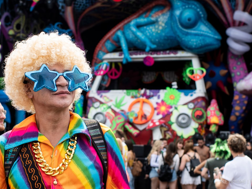 Streetparade-Besucher als «Hippie»