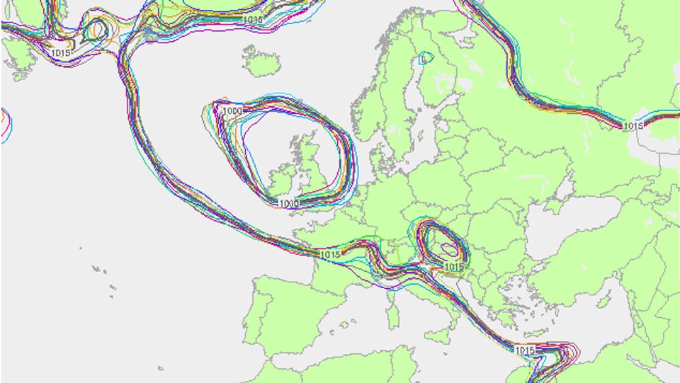 Spaghetti-Plot für Samstag, 10. Mai 2014 Auf einer Europakarte sind verschiedenfarbige Linien eingezeichnet. Die Linien der unterschiedlichen Farben liegen nahe beisammen.