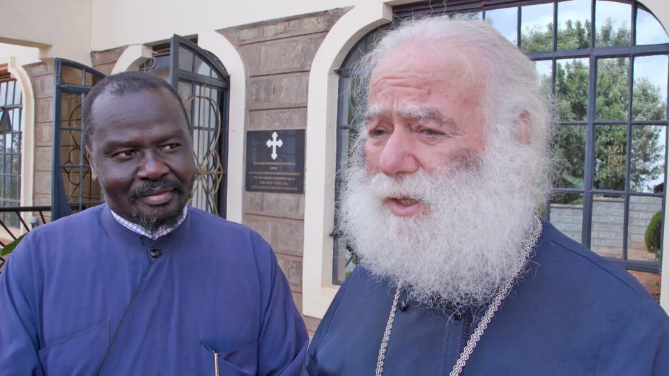 Der griechische Patriarch Theodoros II. von Alexandrien (rechts) ist besorgt über die Expansion der russischen Kirche.