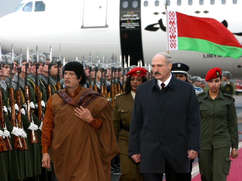 Lukaschenko und Libyens früherer Machthaber Gaddafi. 