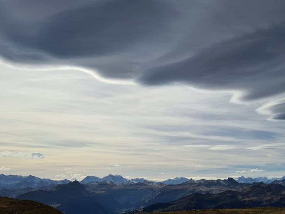 Wellenförmige Wolken