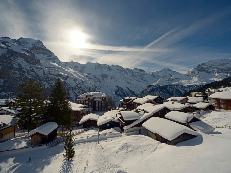 Winterbild von einem Bergdorf.