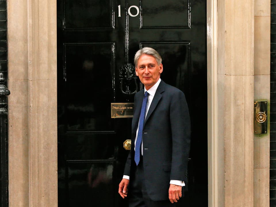 Aussenminister Philip Hammond bei der Ankunft an der 10 Downing Street.