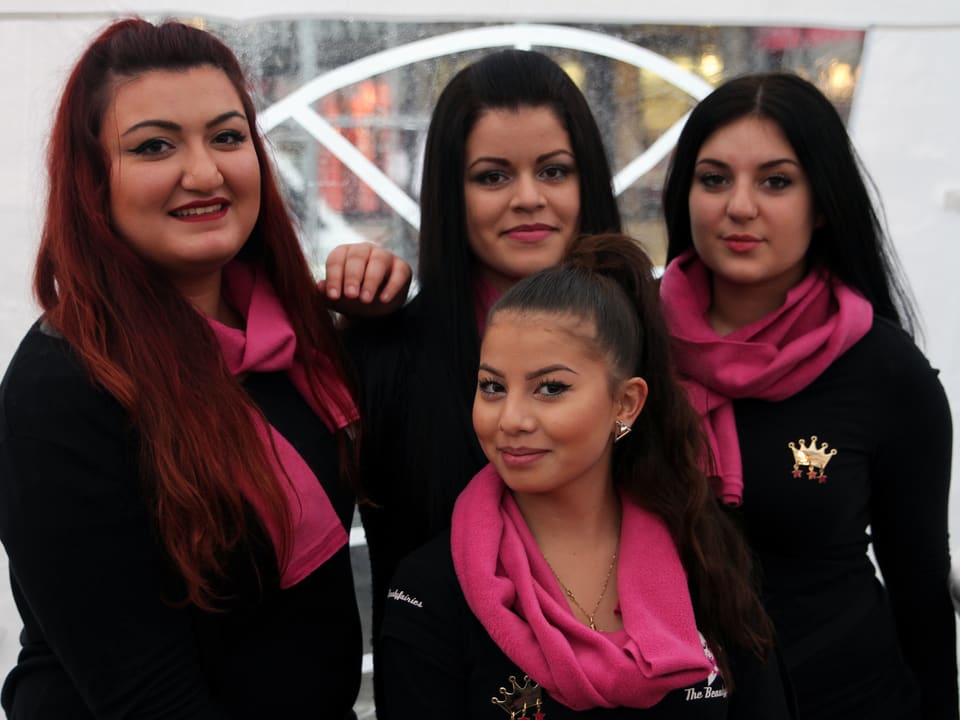 Die Beautyfairies: Marylou (vorne) mit drei ihrer Kolleginnen.