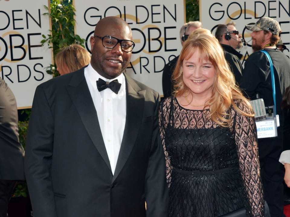 Steve McQueen und seine Freundin Bianca Stigter an der Verleihung des Golden Globes.