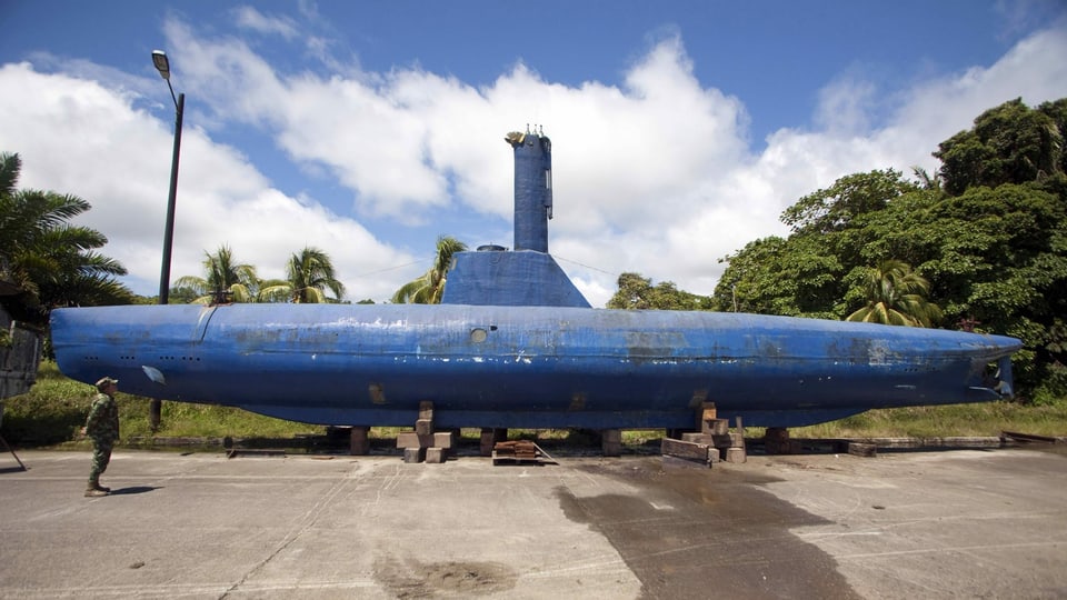 Dieses voll funktionsfähige Narco-U-Boot entdeckten die kolumbianischen Behörden bereits 2011. Es fasst acht Tonnen Kokain und hat eine Reichweite von 8000 Meilen. 