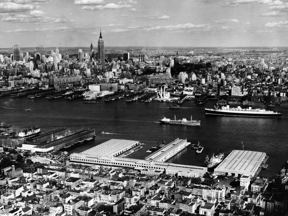 Blick von Hoboken, Im Bundesstaat New Jersey auf die Stadt New York, 1950