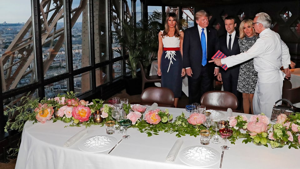 Macron und Trump vor dem Essen.