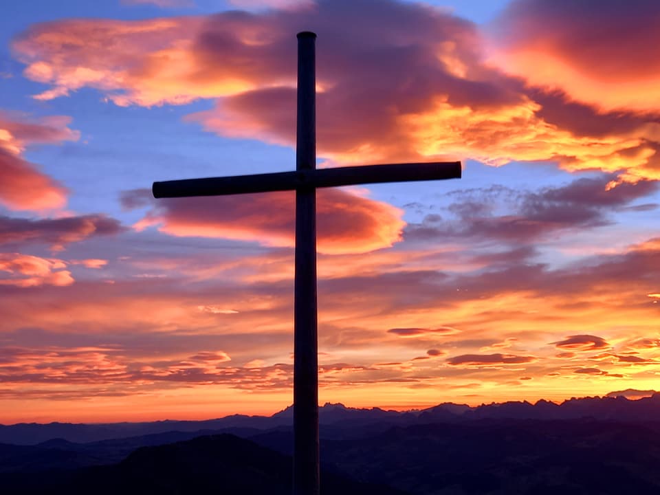 Rigi Kulm Föhnwolken im Morgenrot.