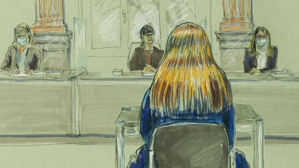 Zeichnung von Frau im Gericht