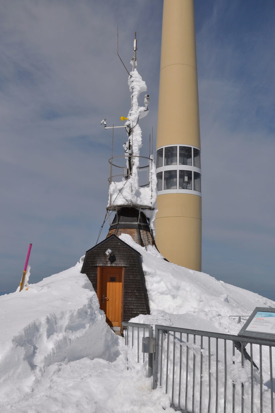 Säntis Mast und Messtation im Schnee