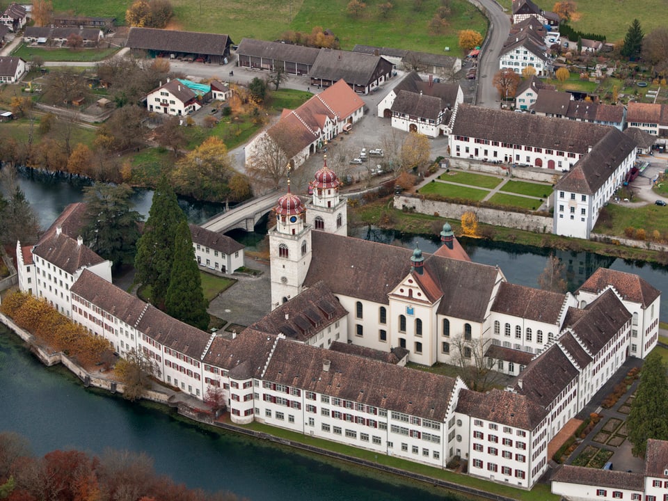 Luftaufnahme der Klosteranlage Rheinau