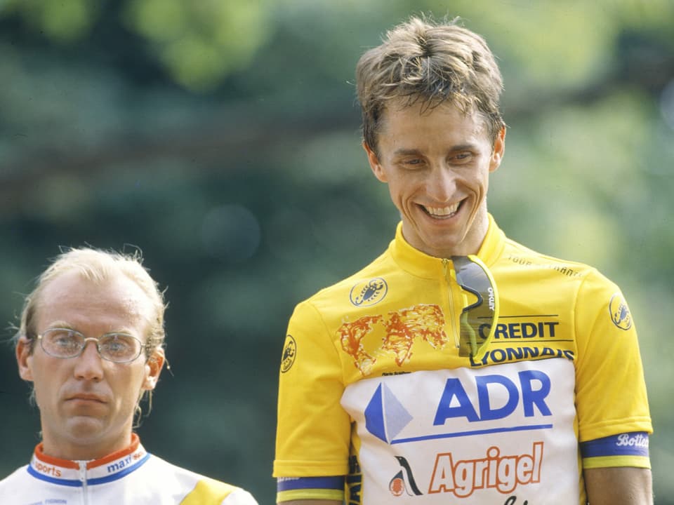 Der Einheimische Laurent Fignon (l.) muss 1989 Greg LeMond aus den USA den Vorzug lassen.