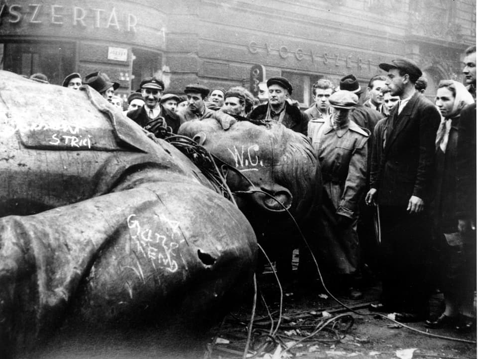 Dem Ungarnaufstand 1956 setzte Chruschtschow mit Gewalt ein Ende.