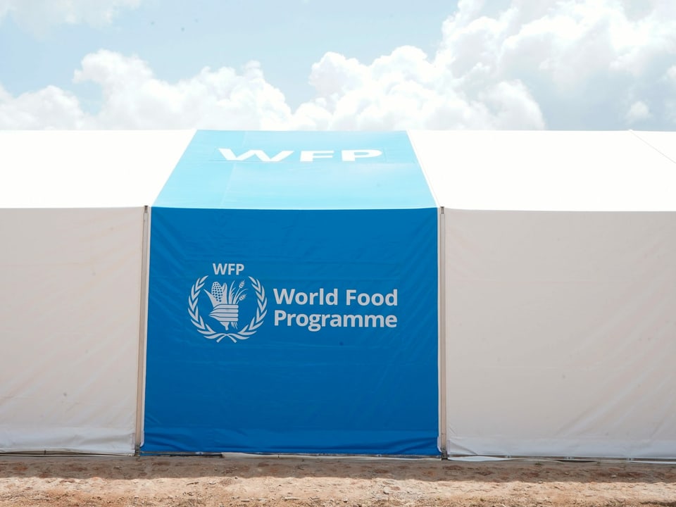 Ein Zelt des Welternährungsprogramms (WFP) im Lager Dadaab in Kenia.