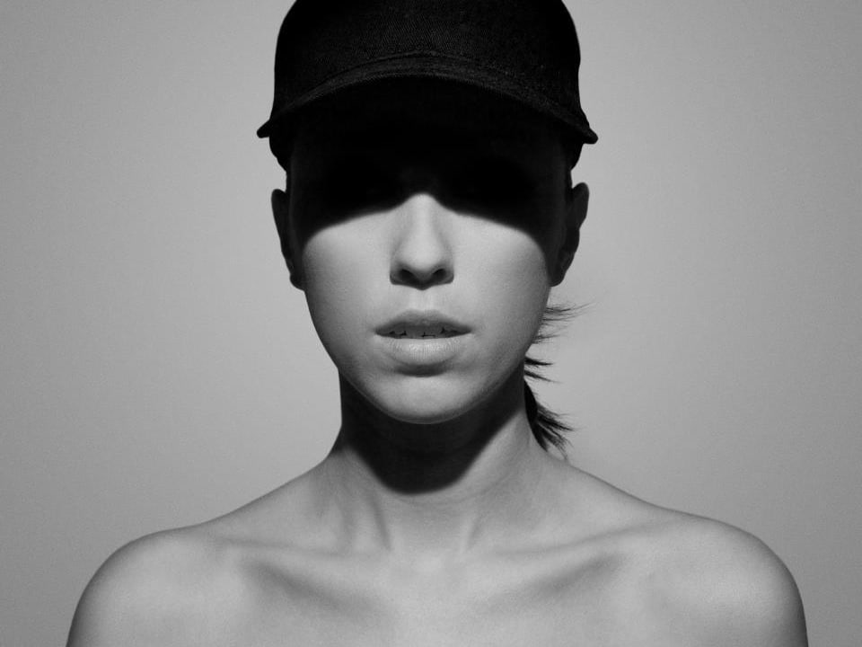 KATE BOY - Das sagten wir im Januar: Mit beängstigender Ruhe und Konsequenz arbeiten sich die Schweden Kate Boy durch die Musikblätter und begeistern mit ihrer Mischung aus Peter Gabriel, Depeche Mode und Kate Bush. Diese Band dürfte mit ihrem Debutalbum dieses Jahr für einiges an Aufsehen sorgen...