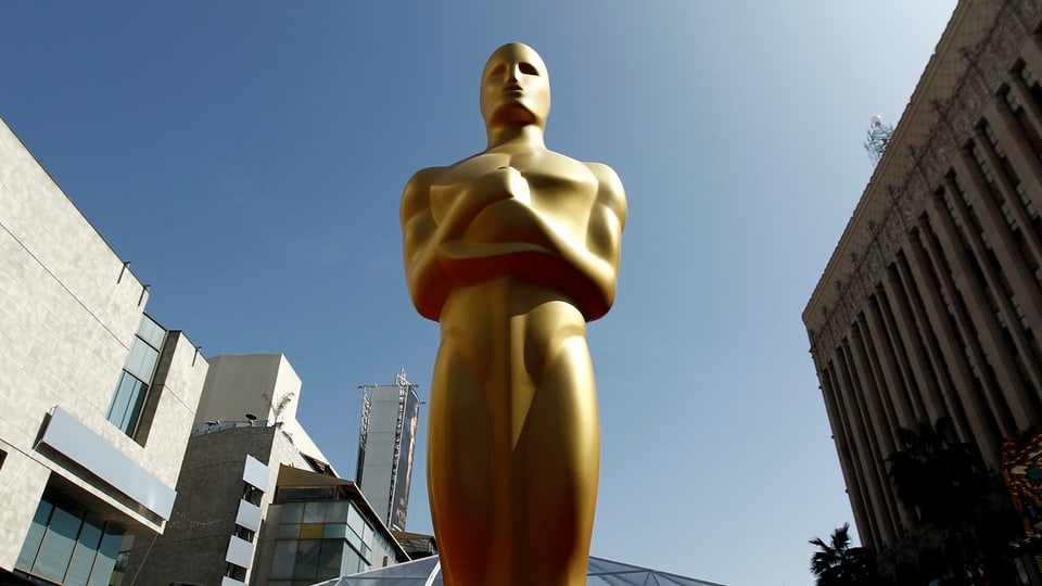 überdimensionale Oscar Statue