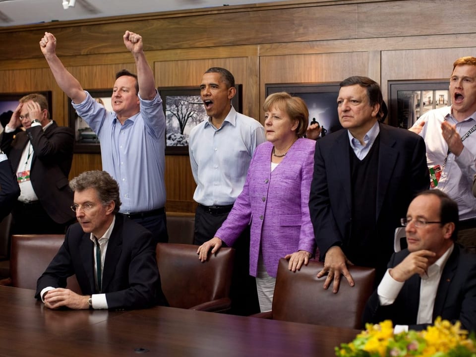 Spitzenpolitiker schauen den Final der Champions League im Mai 2012 in Camp David. (keystone)