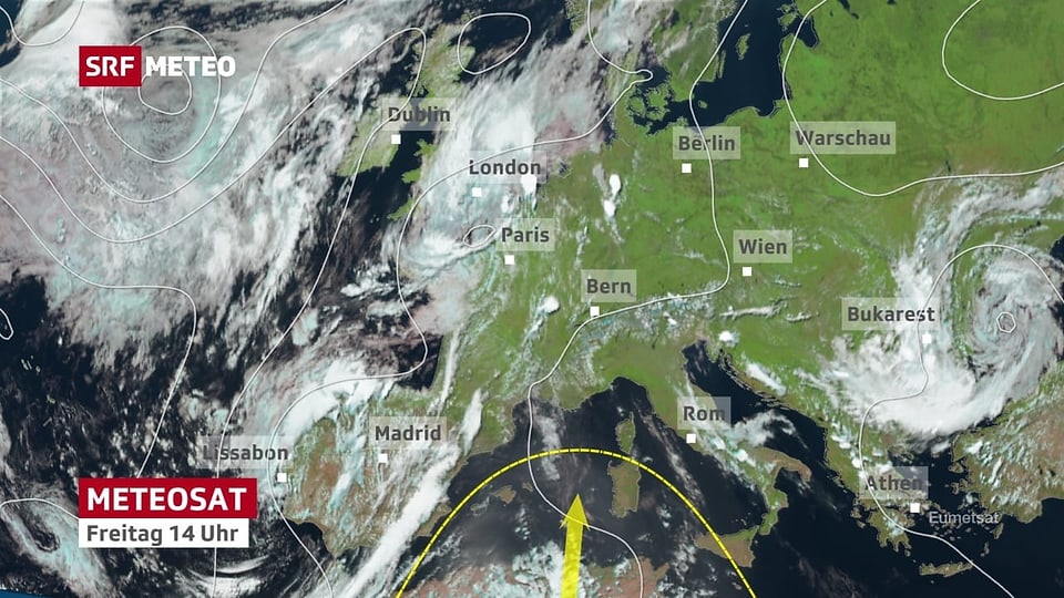 Satellitenbild von Europa. Man sieht den Saharastaub über dem Mittelmeer