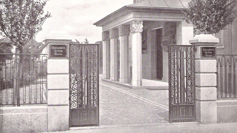 Der Eingang des Hero-Bürogebäudes im Jahr 1912.