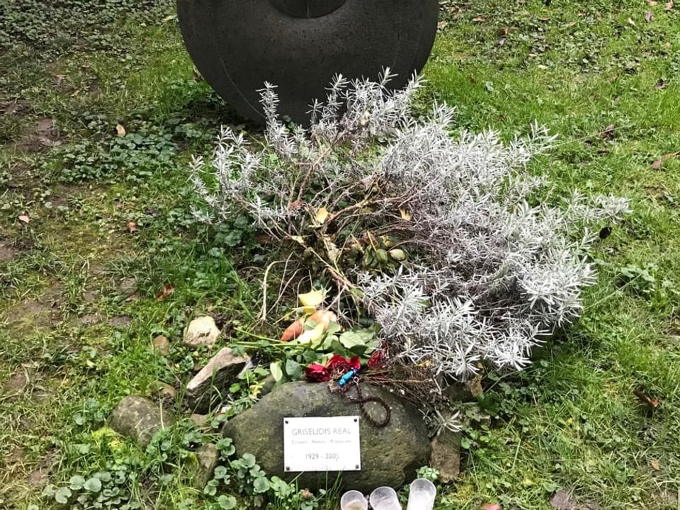 Das Grab von Grisélidis Réal.