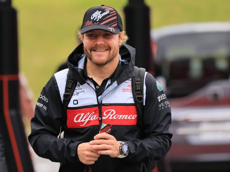 In Nordamerika lief es ihm zuletzt gut Valtteri Bottas lacht im Tenü von Alfa Romeo.