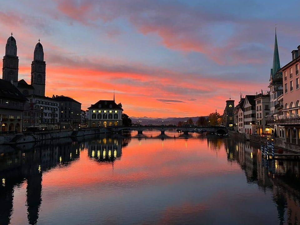 Die Stadt Zürich in Farbe.
