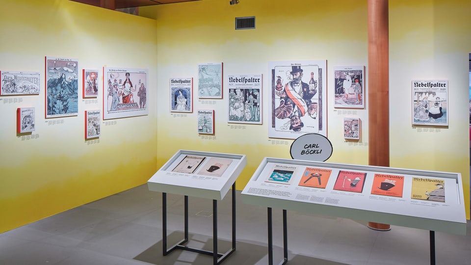 Die Ausstellung zeigt Zeitungsausschnitte.