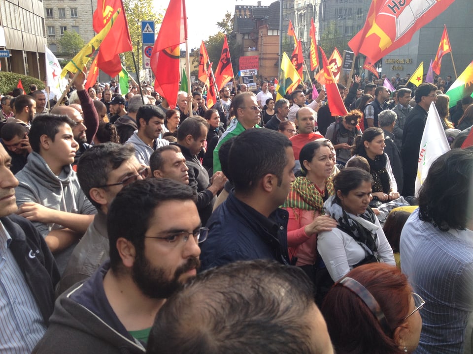 Kurdische Demonstranten in Zürich