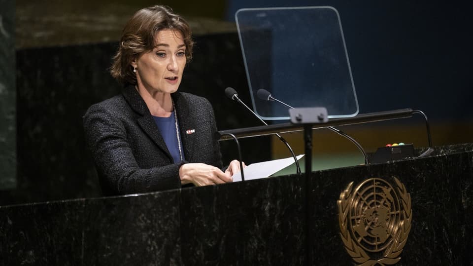 Die Schweizer UNO-Botschafterin Pascale Baeriswyl spricht zur Generalversammlung der Vereinten Nationen.