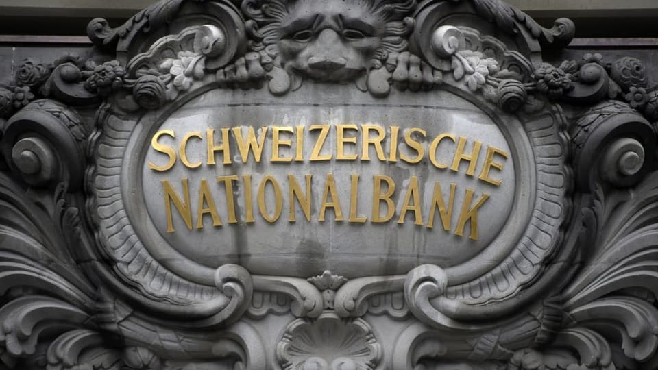 Aufschrift am Haus der Nationalbank, aus Sandstein