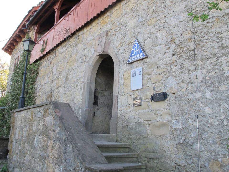 Eingang zur Burg.