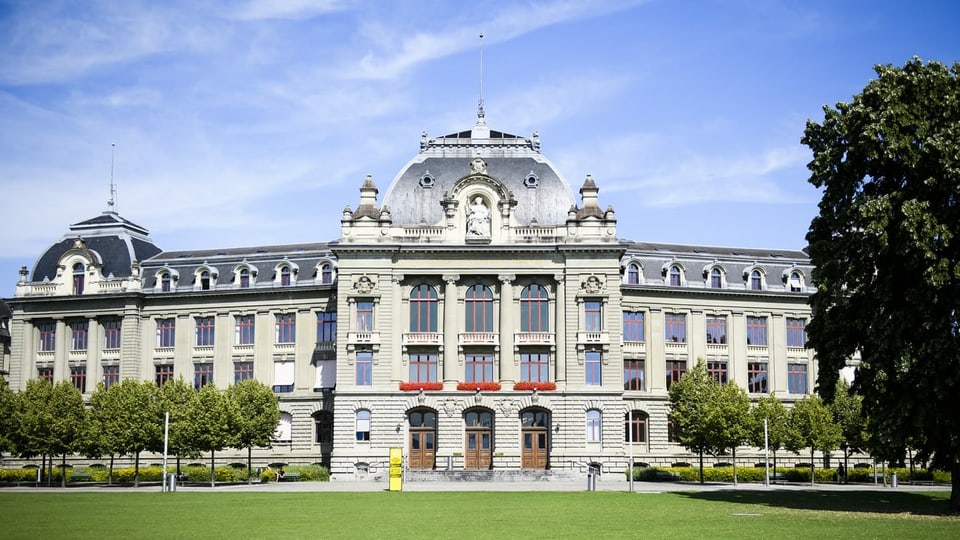 Das Hauptgebäude der Universität Bern. 