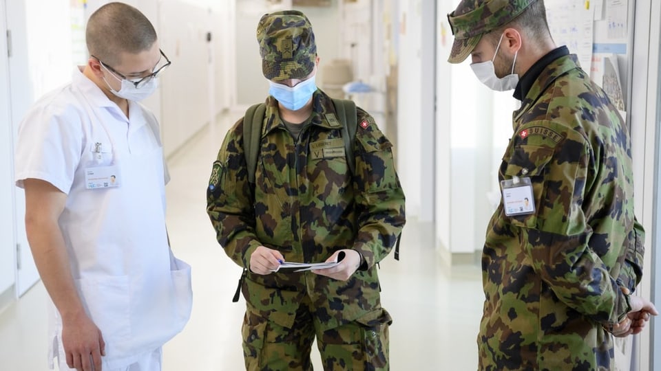 Soldaten während der Pandemie im Uni-Spital Genf