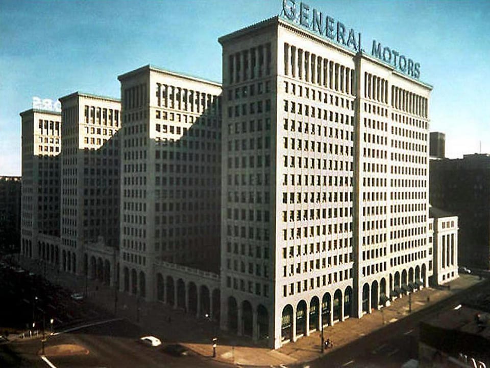 General-Motors-Firmensitz in Detroit. (Coloriert)