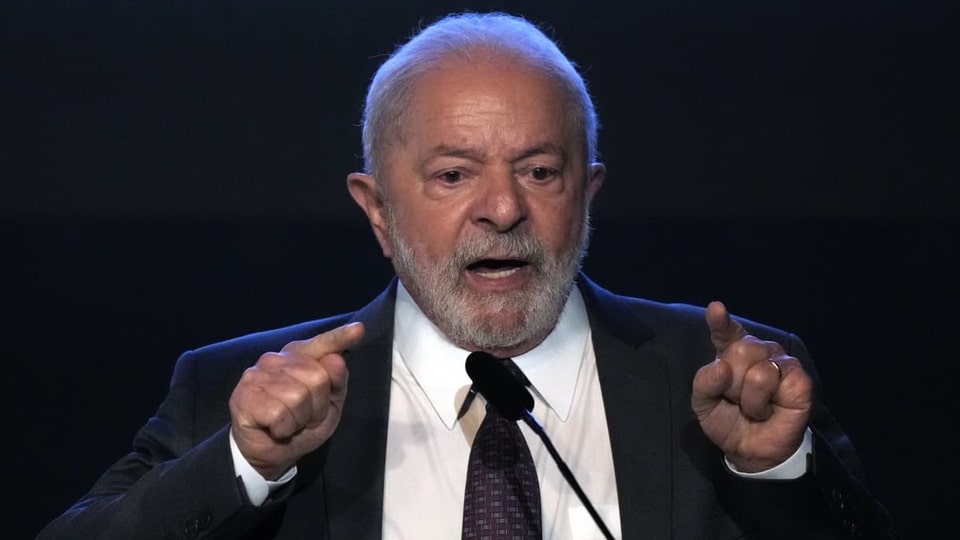 Brasilien: Lula legt sich mit Armeespitze an