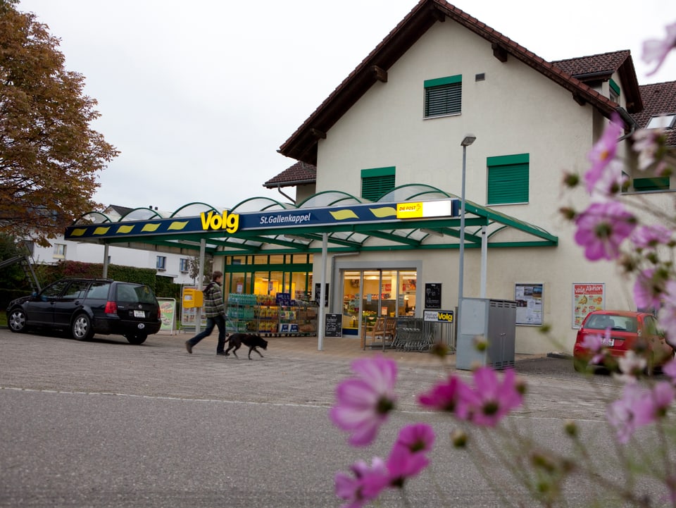 Dorfladen mit Post in St. Gallenkappel.