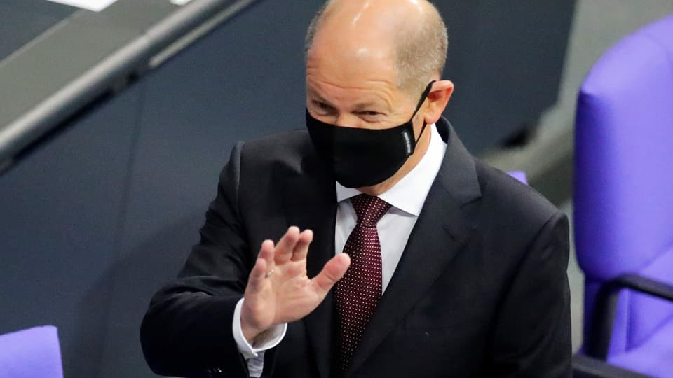 Sie Kann Ihren Blick Nicht Von Seinem Teil Nehmen Sie Kann Ihren Blick Nicht Von Seinem Teil Nehmen