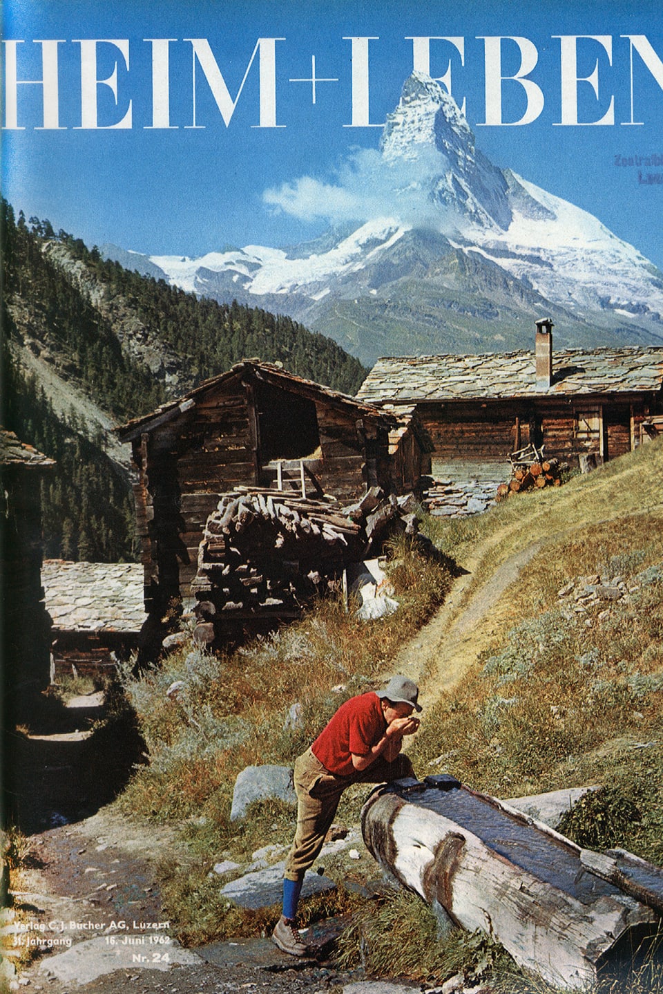 Cover von «Heim und Leben», 31. Jahrgang, 16. Juni 1962: Ein Wanderer in rotem Hemd trinkt aus einem Brunnen.