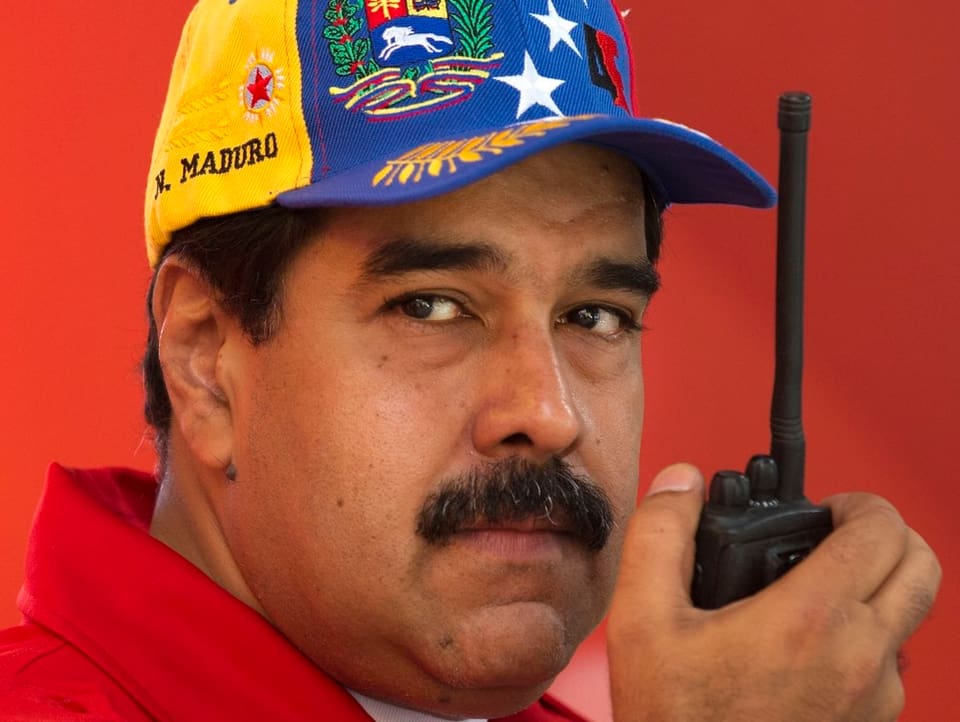 Präsident Nicolàs Maduro hält sich an der Macht