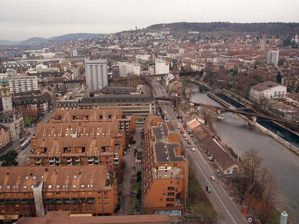 Blick auf Zürich-West und das Sihlquai im Jahre 1970.