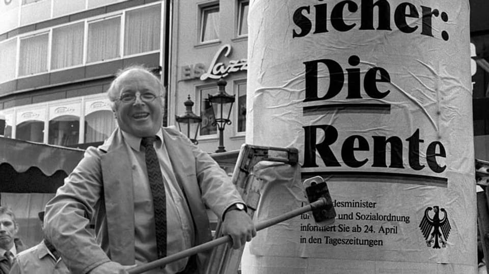 Zu sehen der verstorbene Politiker Norbert Blüm. 