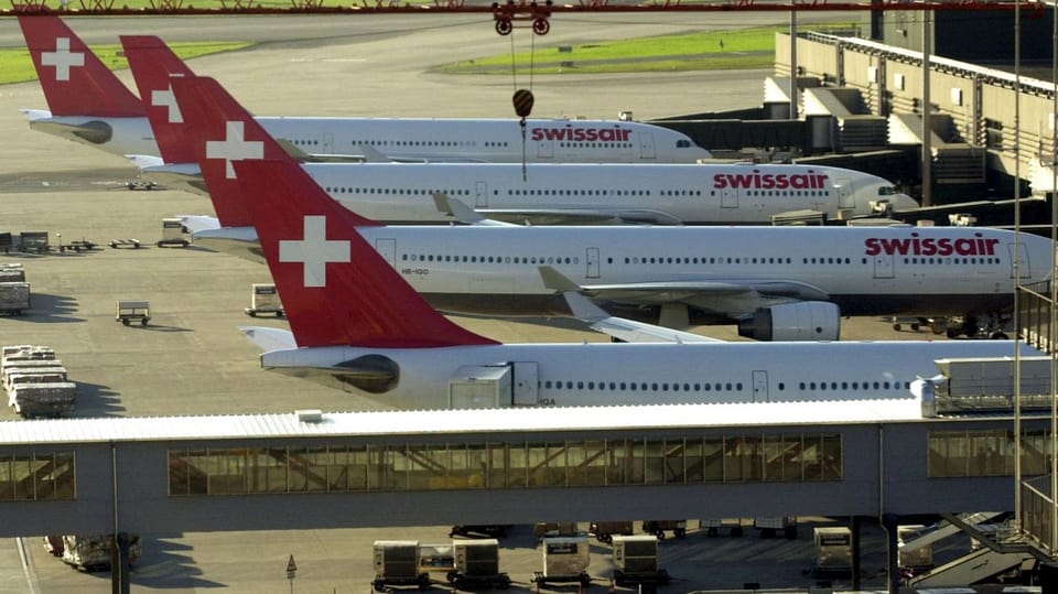 Swissair-Flugzeuge am Flughafen Zürich-Kloten.