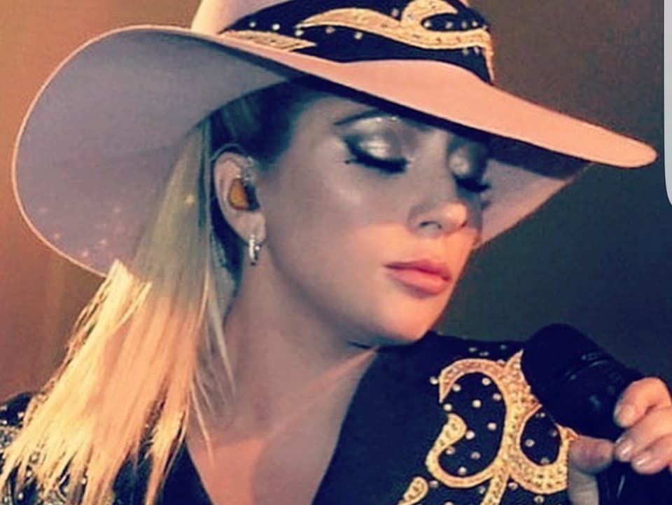 Lady Gaga als Cowboy im neusten Clip.
