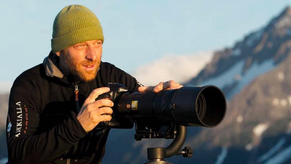 David Bittner hinter seiner Kamera in Alaska.
