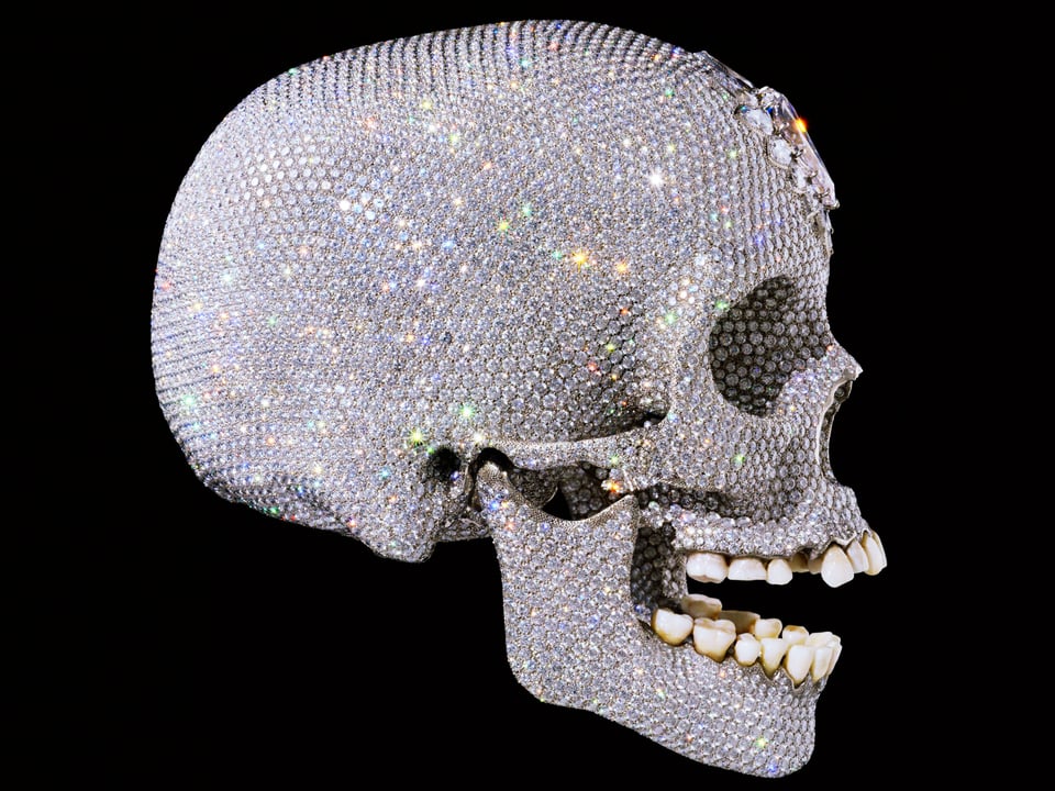 Ein Diamantenschädel von Damien Hirst.