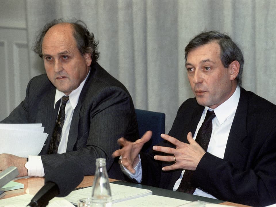 Der damalige Nationalrat Werner Carobbio (links) und der damalige Ständerat Carlo Schmid.