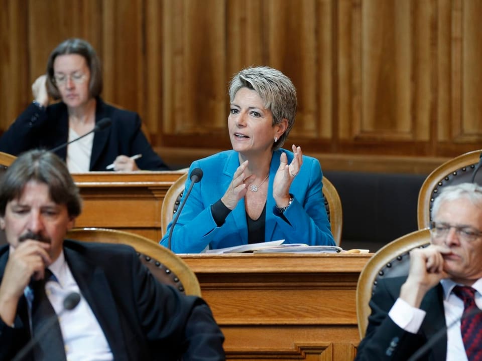 Karin Keller-Sutter im Parlament.